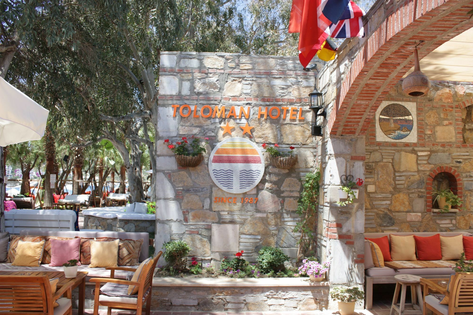 Toloman Hotel Bitez Beach Exteriör bild